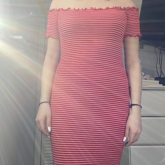 dress - Picture 1 of 2